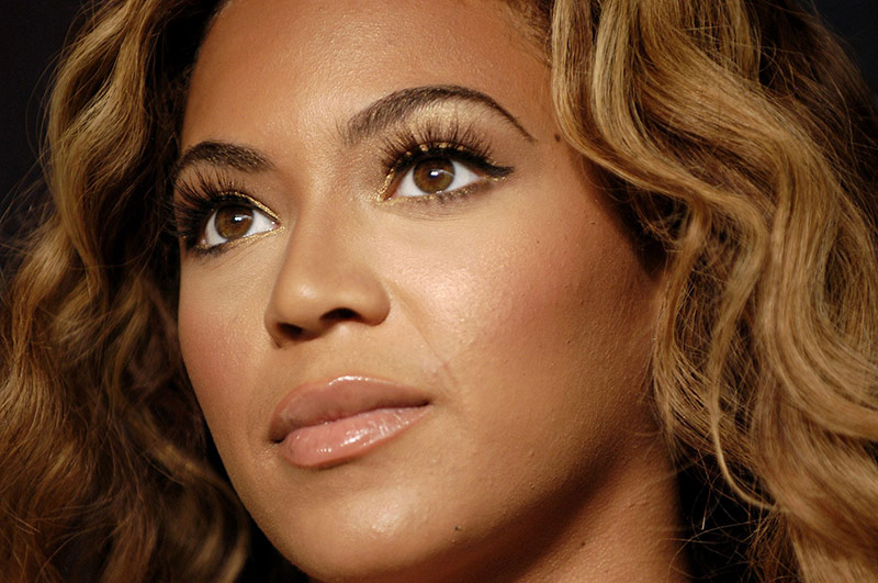 Beyonce wear Hera mink eyelash extensions